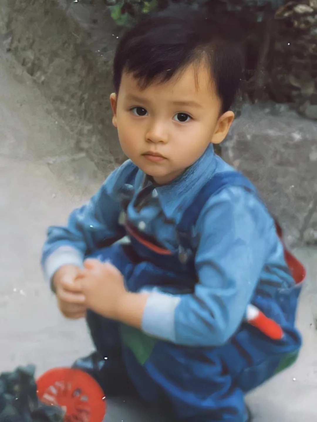 女子悬赏上海一套房寻找被拐26年儿子,已收到近40条线索,一人高度疑似 女子悬赏上海一套房寻找被拐26年儿子,已收到近40条线索,一人高度疑似