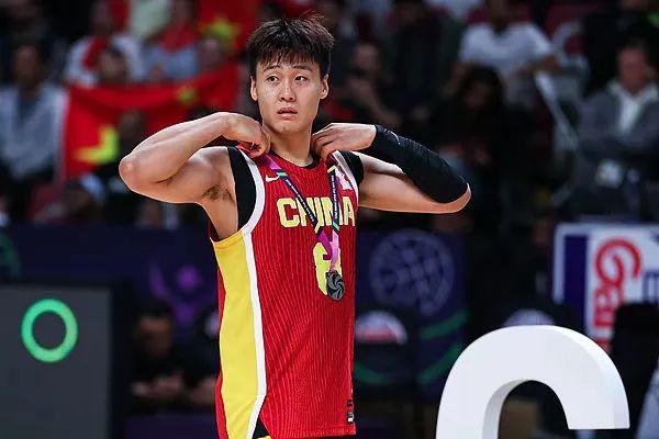 北汽男篮正试图引入“中国队长”赵睿