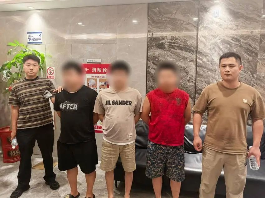 求职考核需将现金藏于废弃轮胎? 求职考核需将现金藏于废弃轮胎?