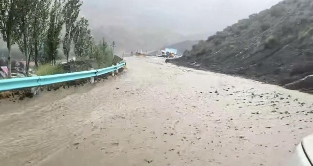 博弈风险与美景!“中国最美公路”为何需要“气象哨兵”? 博弈风险与美景!“中国最美公路”为何需要“气象哨兵”?