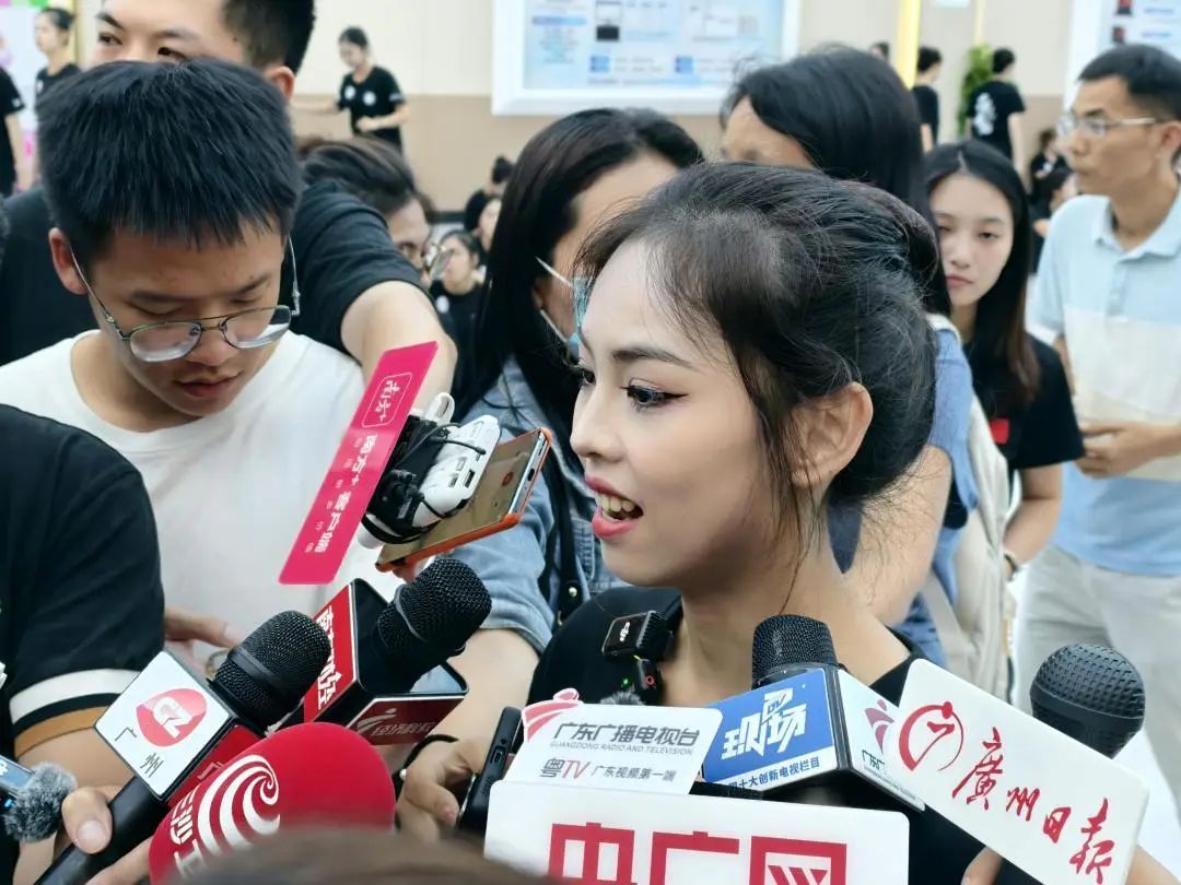 十五运会开幕式彩排画面曝光，广州234名小姐姐闪亮登场