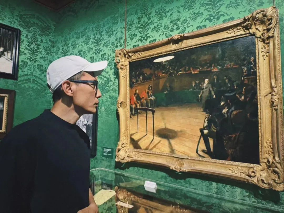 刘烨减重20斤后一家四口海边度假，14岁儿子诺一稚气褪去帅气十足！“这一家人太幸福了”