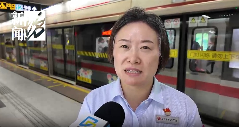 什么情况？上海地铁惊险一幕！列车被紧急截停！乘客还在愣，他们反应神速