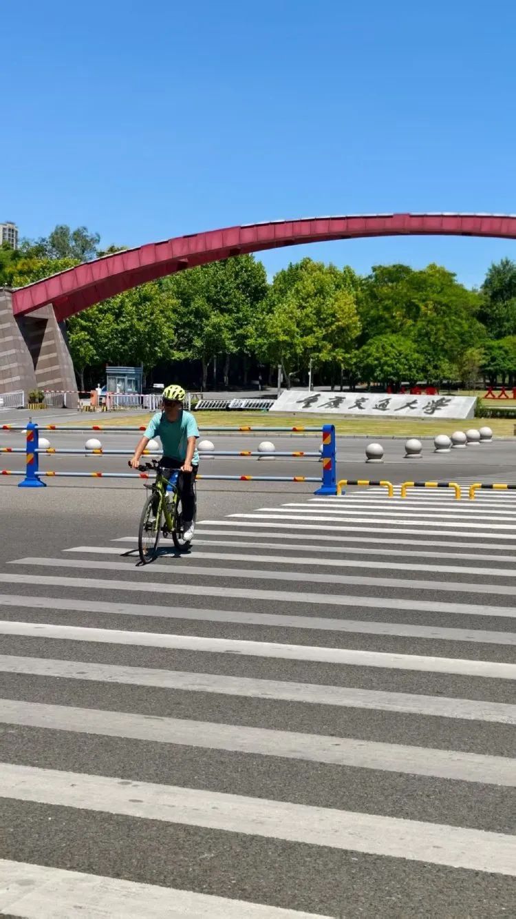 深圳到重庆，历时15天！大一新生骑行1700多公里报到，经历了什么？