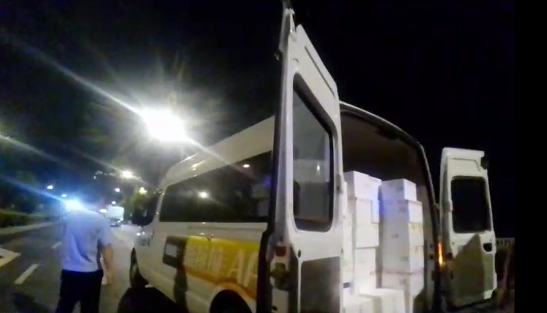 杭州一司机突然晕倒，车上有上万块钱的冰淇淋…