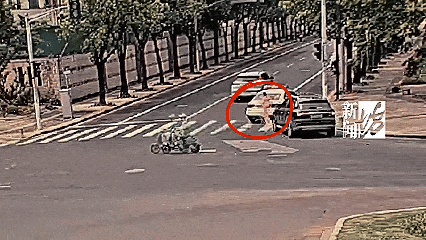 女子投资被骗近百万仍要转最后一笔，司机报警被骂多管闲事