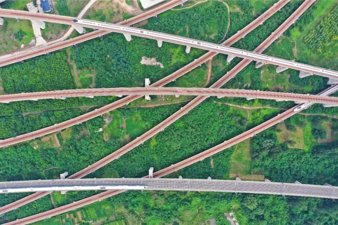 旅客列车如何通风？一文了解→