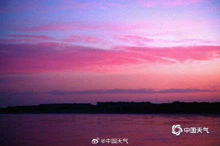 浪漫七夕 一组图看那些天空上演过的粉色浪漫