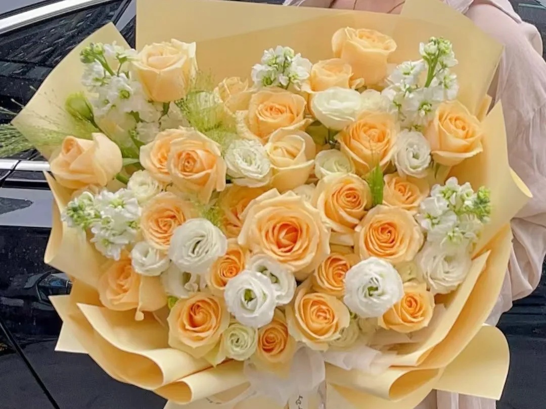 价格猛涨,贵的几千元!浙江一老板从凌晨忙到后半夜...... 价格猛涨,贵的几千元!浙江一老板从凌晨忙到后半夜......