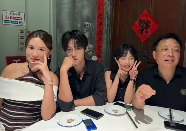 清华女博士回应“暑假兼职拍短剧一天睡3小时赚快钱”:前期多数零片酬 清华女博士回应“暑假兼职拍短剧一天睡3小时赚快钱”:前期多数零片酬