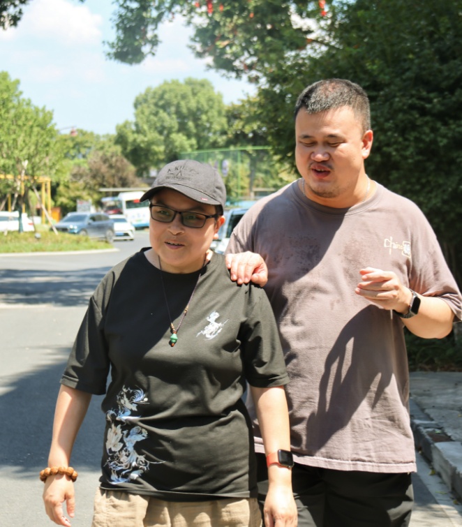 浙江一对夫妻结婚5年，却从未见过对方的脸……