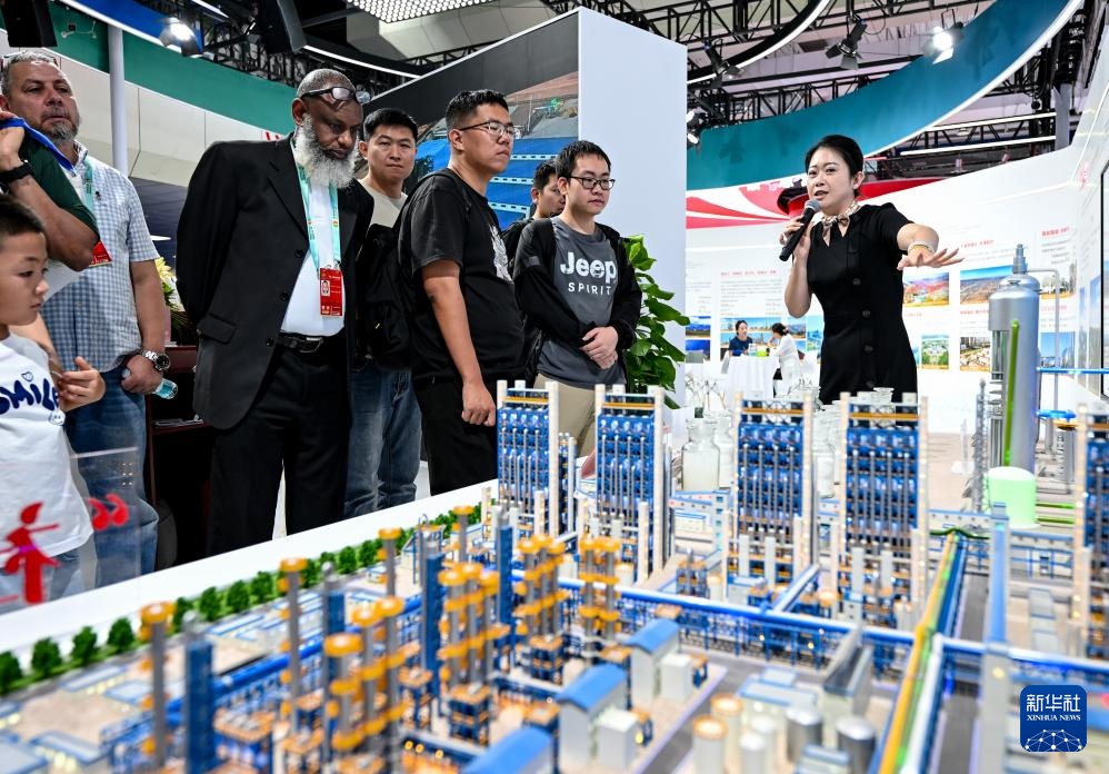 中阿能源合作开拓新领域