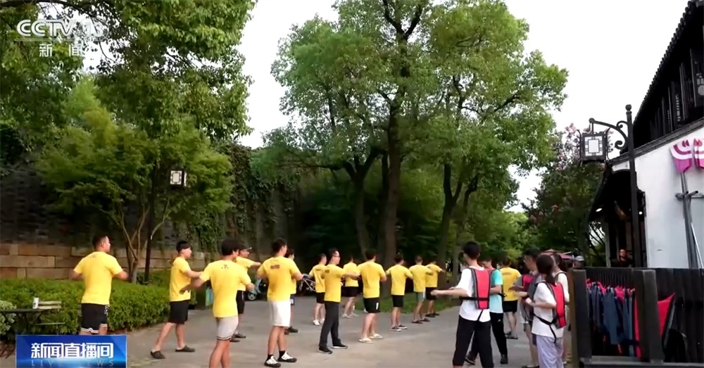 “暑期经济”火热释放多元活力 文旅“新流量”成为拉动经济增长新引擎 “暑期经济”火热释放多元活力 文旅“新流量”成为拉动经济增长新引擎