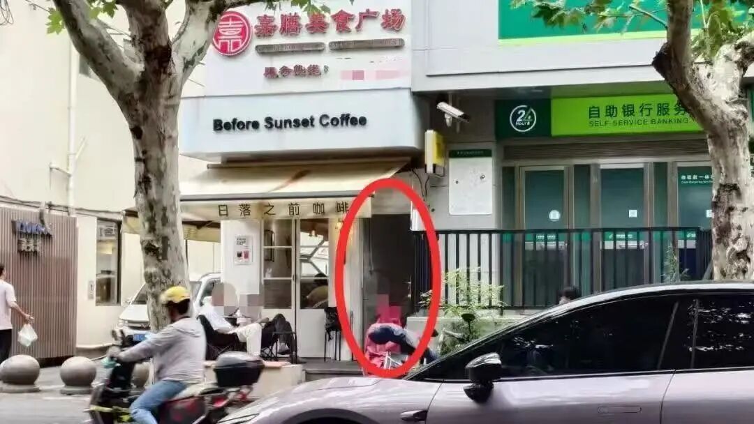 太恶心！外卖小哥拍摄曝光！