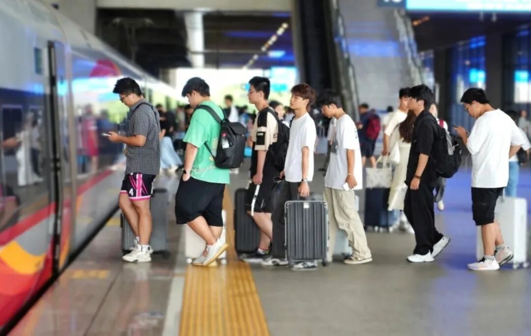 事关租房、养老金、学生火车票……9月起，这些新规将影响你我生活