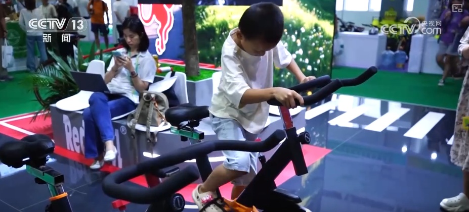 1.2亿元、6597.5万元、5961.8万元……全力“追新” “骑”出经济增长新引擎