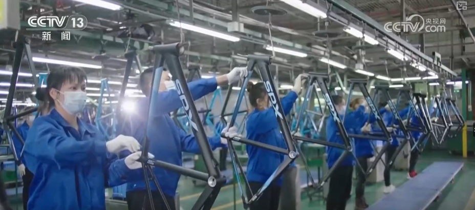 1.2亿元、6597.5万元、5961.8万元……全力“追新” “骑”出经济增长新引擎