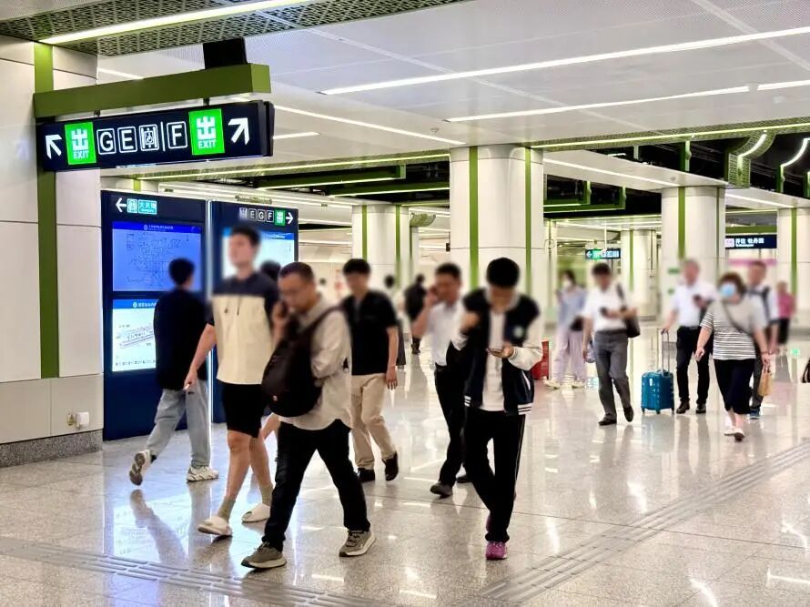 值得专程打卡！北京这趟地铁上新——