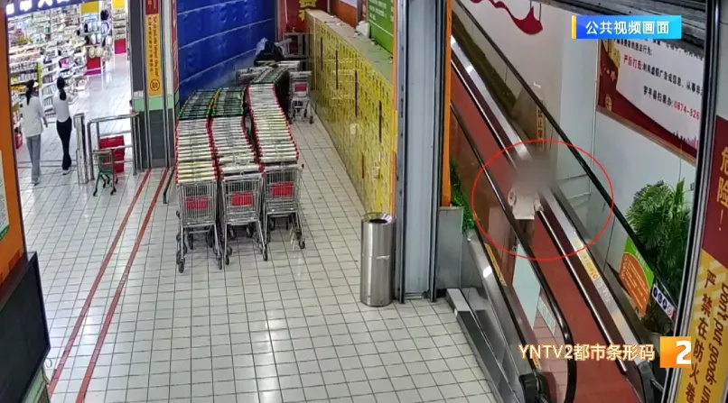 不是段子！爸爸带娃玩自己睡着了！一觉醒来，孩子呢？