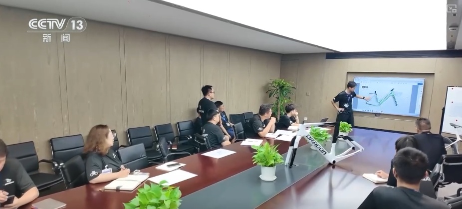 1.2亿元、6597.5万元、5961.8万元……全力“追新” “骑”出经济增长新引擎