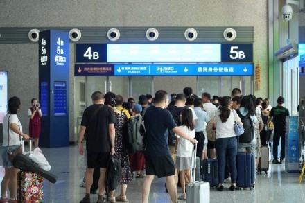 暑运收官 重庆火车站累计发送旅客1495.9万人次