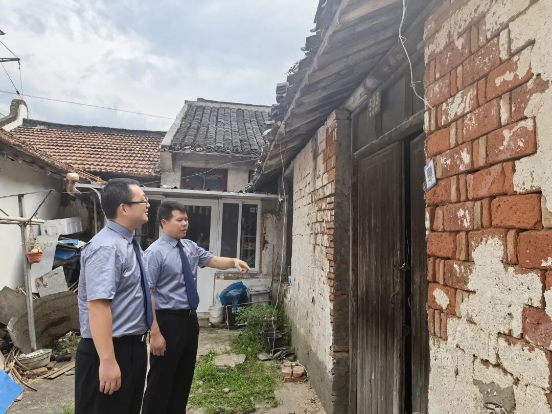 上海郊区一处老旧仓房里，藏着伏击日军的战场……检察官出手抢救