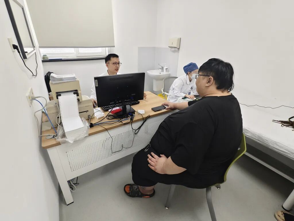 上海三甲医院全市寻人！消息：找到了！515斤小伙透露心声
