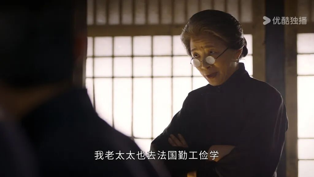 “婆婆专业户”迟蓬，聊《生万物》爆款剧背后