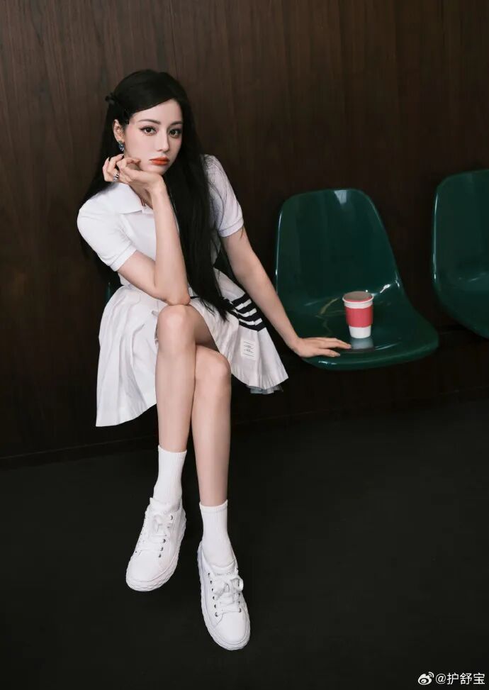 “写错迪丽热巴”，护舒宝道歉