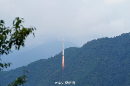 转发祝贺！试验二十九号卫星发射成功