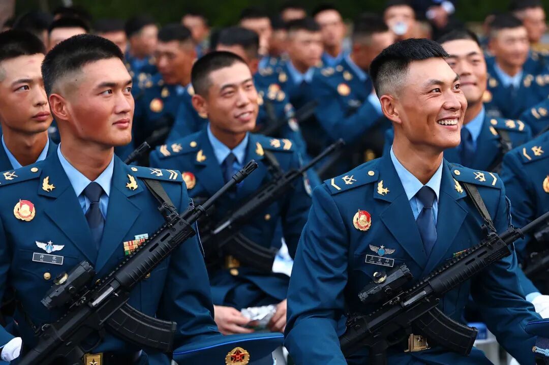 刷屏全网的帅气照片来了！（不够还有）