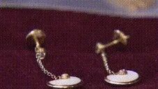上海夫妻遭遇可怕“寄生虫”！数条内裤不翼而飞，监控曝光，女主人崩溃