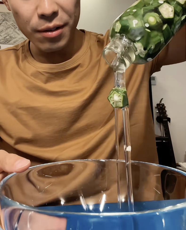 小红书上的秋葵泡水有多恶心，秋葵煮咖啡就有多香！
