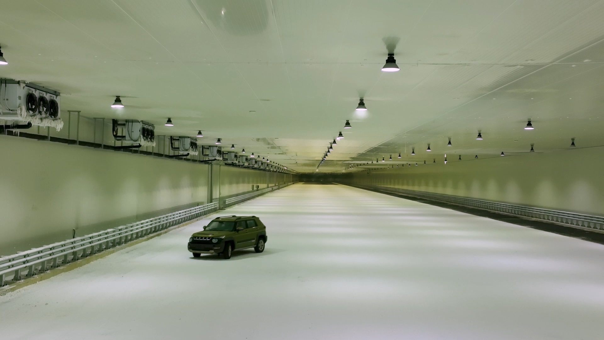 黑龙江黑河市爱辉区：亚洲首座“超级大冰箱”试车场开机