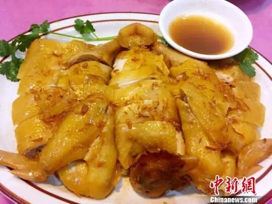 冲上热搜！全红婵哥哥做的这道白切鸡，让网友吵翻了？