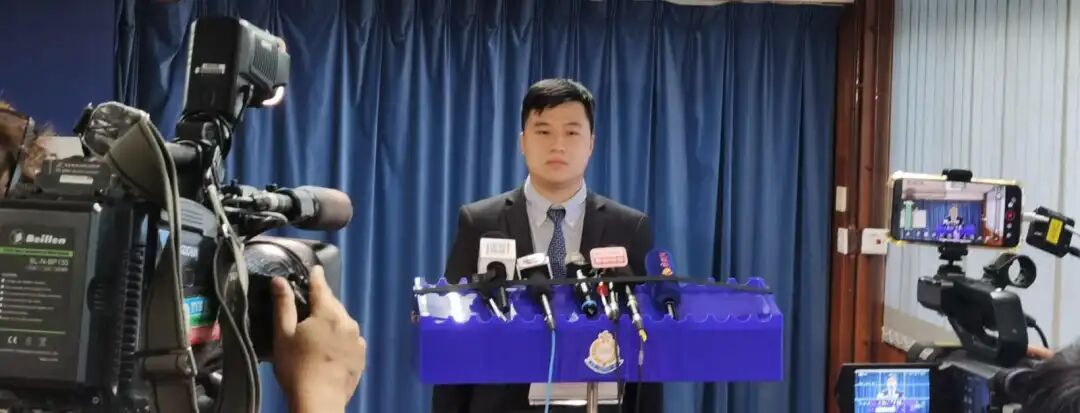 21岁香港大学生冒充警察，自称是内地执法人员，骗走8人港币240万元，其中2人为内地学生