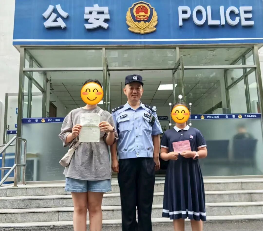 民警张进军被网友“扒”出来了……