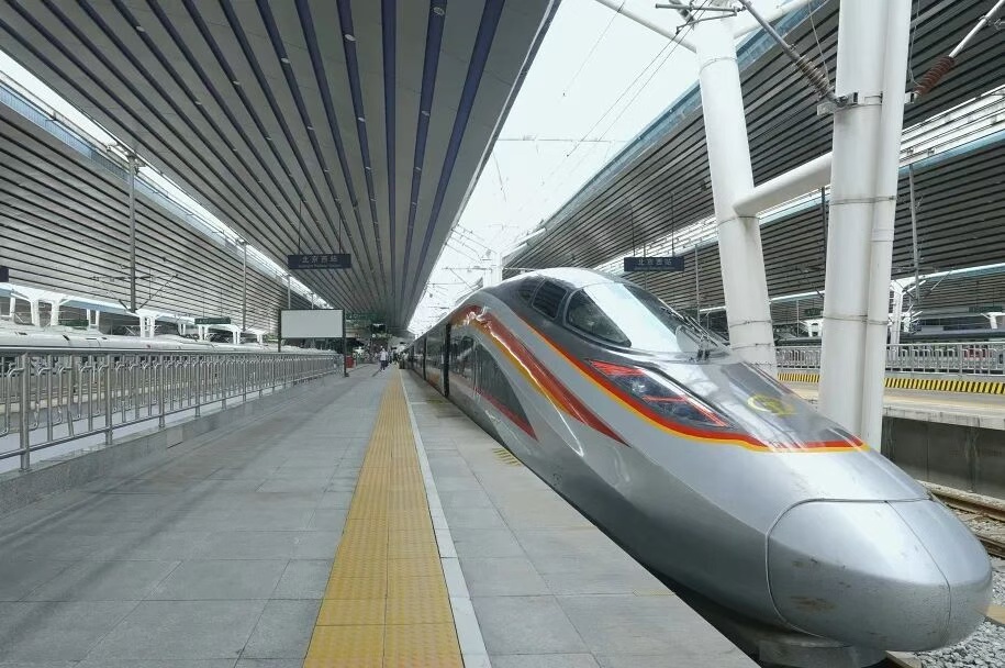 高铁列车上的这些“门”道你知道多少 高铁列车上的这些“门”道你知道多少