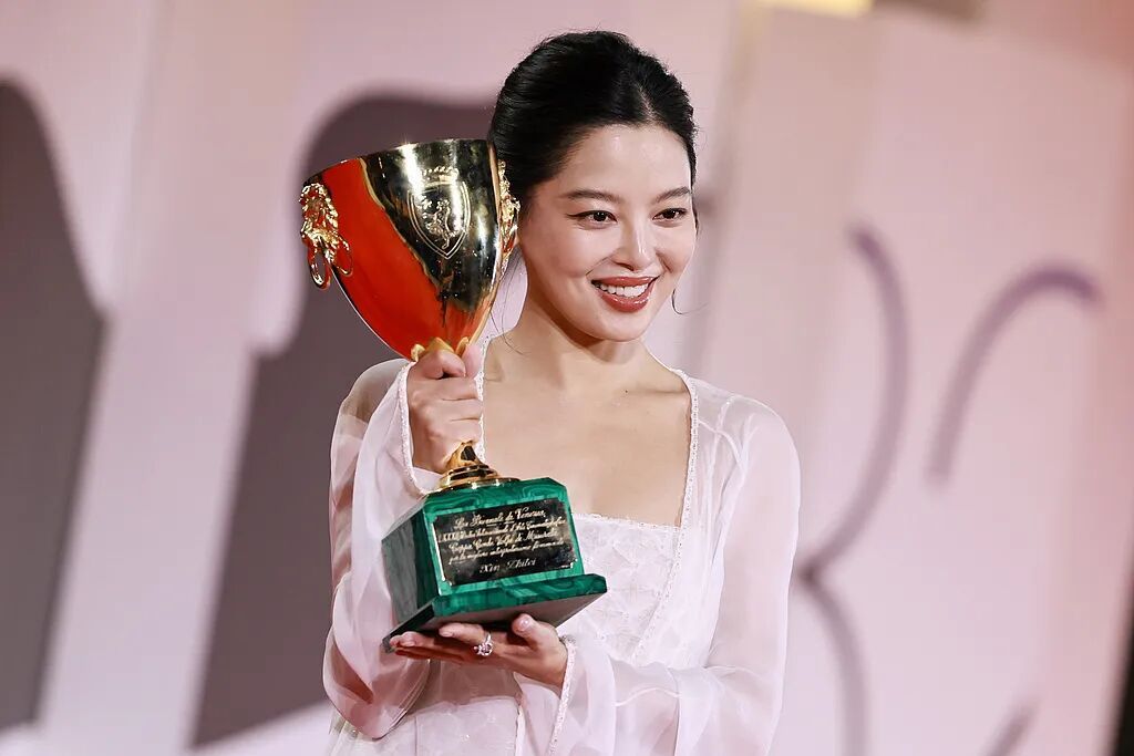 广州出品！39岁女演员辛芷蕾，传来喜讯！