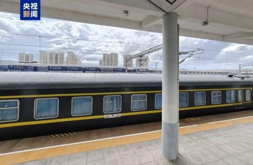 受台风影响 琼州海峡客滚停运 海南部分进出岛列车停运