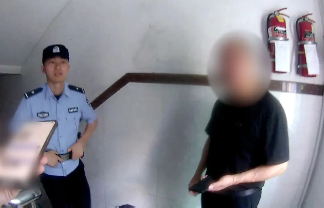 浙江一员工旷工多日还失联？民警上门后倒吸一口气！负责人这一举动救下一命