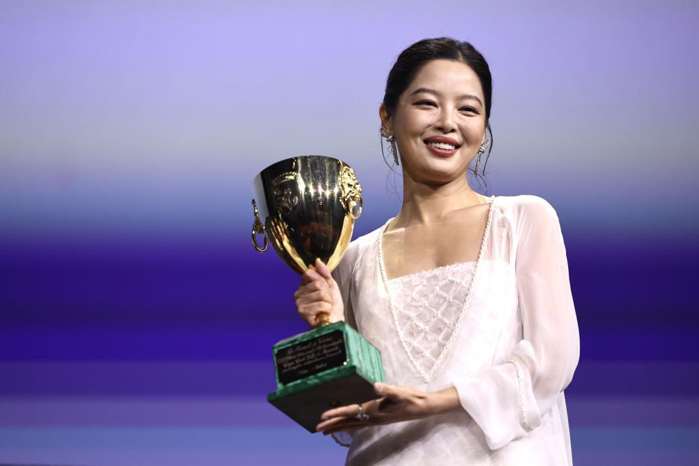 辛芷蕾夺得威尼斯电影节最佳女演员奖