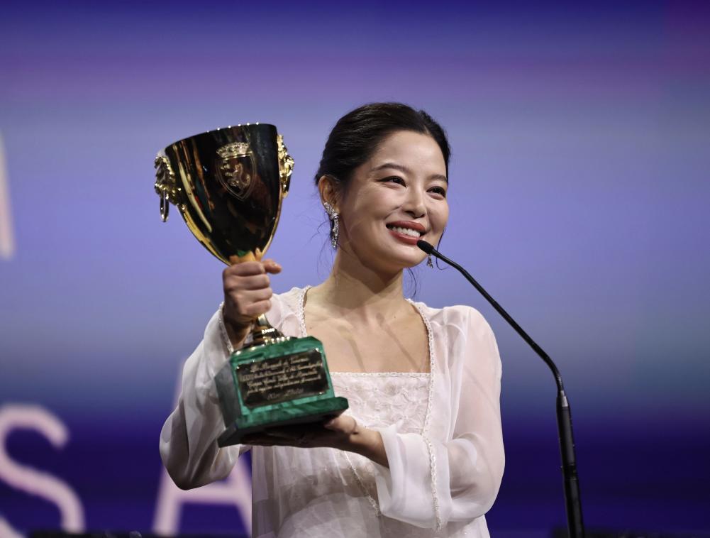 辛芷蕾夺得威尼斯电影节最佳女演员奖