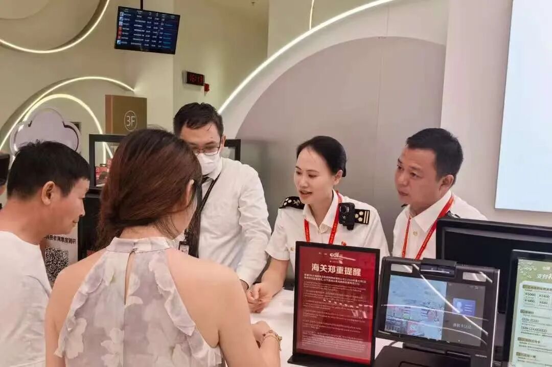 警惕！“套代购”陷阱盯上大学生 海关发布最新提醒