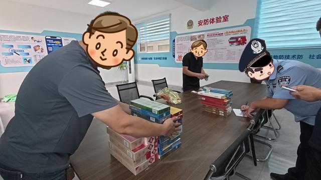 溜门撬锁盗窃香烟，公安刑拘“午夜大盗”！