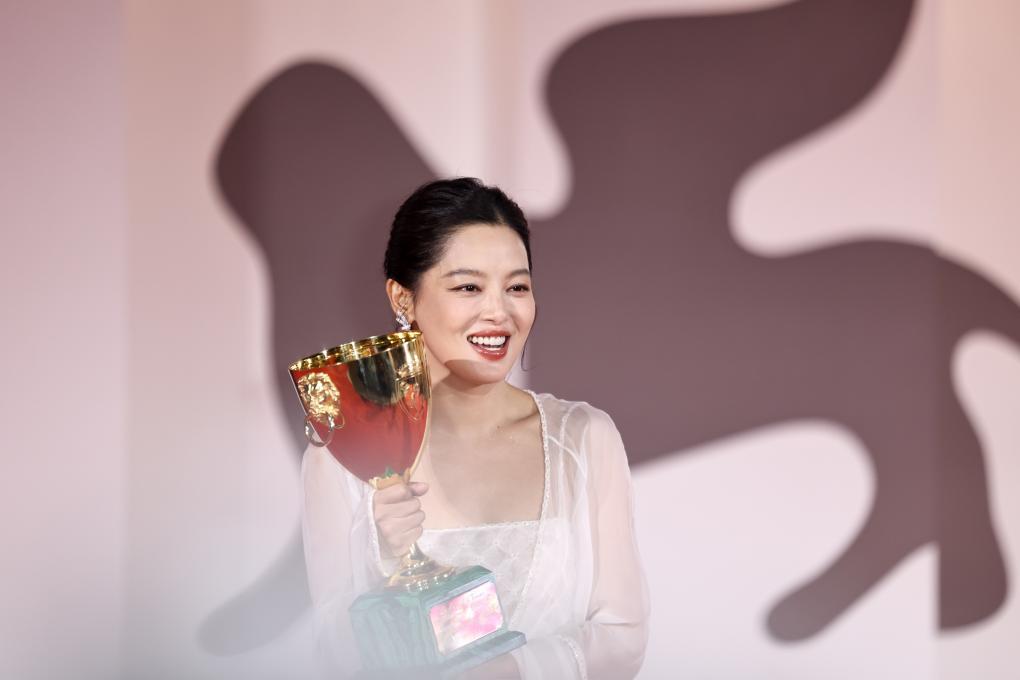 辛芷蕾夺得威尼斯电影节最佳女演员奖