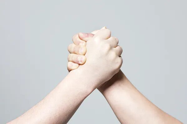 小伙猛地发力后"咔嚓"一声,这部位当场报废!医生:别再瞎较劲! 小伙猛地发力后"咔嚓"一声,这部位当场报废!医生:别再瞎较劲!