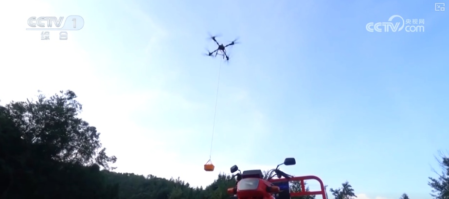新型农机成“主角”、无人机开辟“空中走廊”……科技赋能金秋好“丰”景
