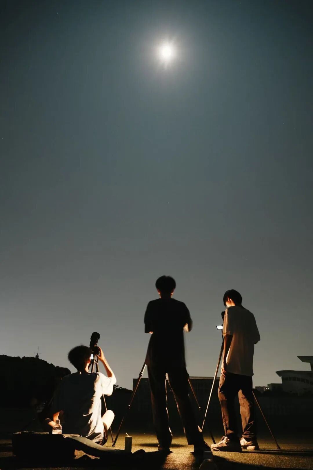 “高人在这！”高校“红月亮”接力……