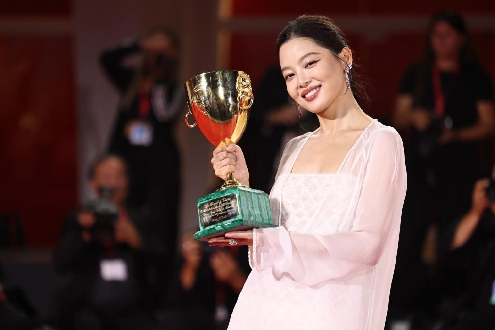 辛芷蕾夺得威尼斯电影节最佳女演员奖